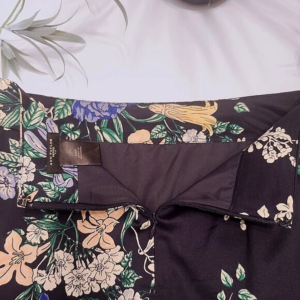 Ann Taylor Petite 00P Floral Mini Skirt Navy Multicolor Botanical Print - Picture 3 of 9